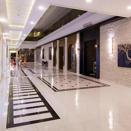 Port River Hotel&spa מלון 5*