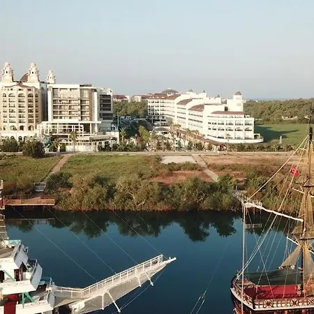 מלון Port River Hotel&spa 5*