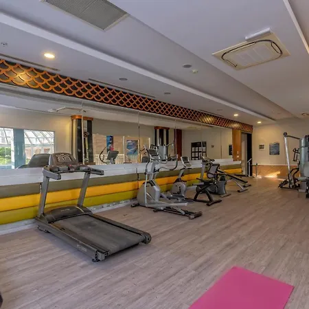 מלון Port River Hotel&spa סייד