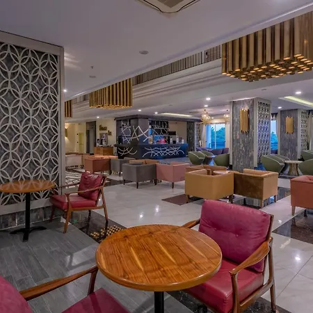 Port River Hotel&spa סייד